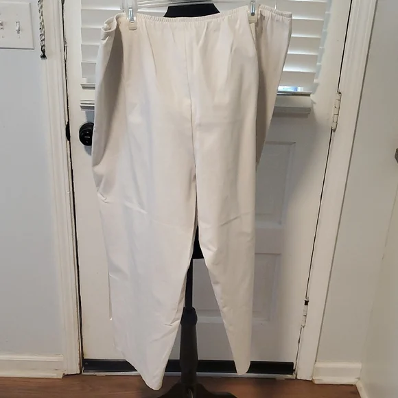 Eileen Fisher Off-White Pull-On Straight Leg Chinos - Picture 6 of 9